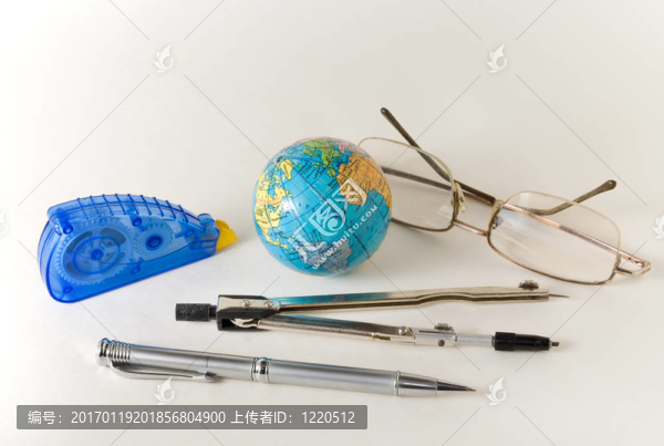 學(xué)校設(shè)備-匯圖網(wǎng) www.fosd68.com 學(xué)校設(shè)備