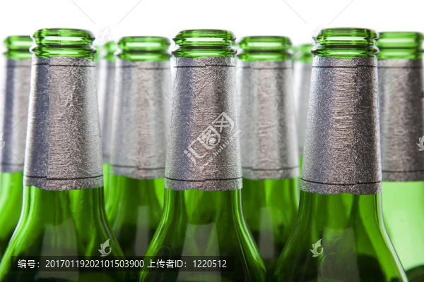 玻璃回收-空啤酒瓶