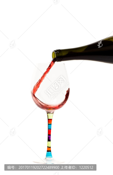 倒入紅葡萄酒