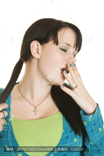 累了的女孩