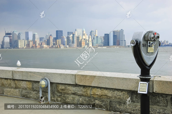 硬幣的雙眼-匯圖網(wǎng) www.fosd68.com 硬幣的雙眼