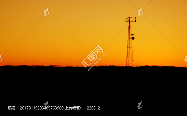 手機信號塔的日落