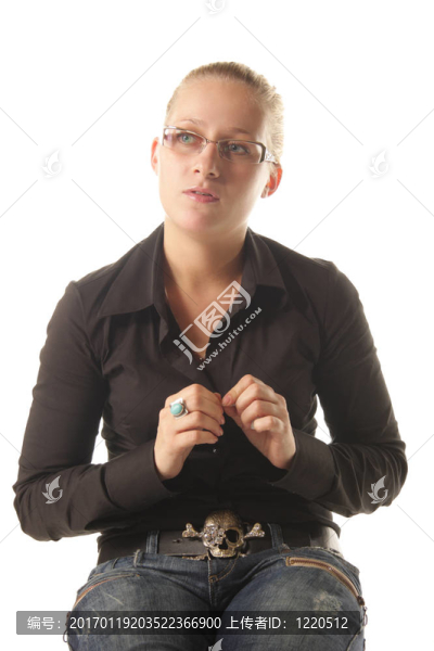 休閑中的年輕女人