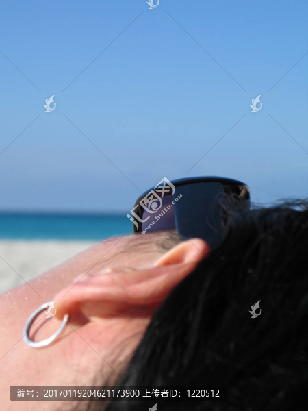海灘上的女孩