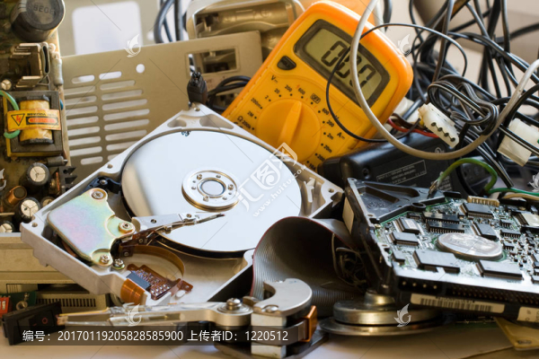 舊電腦零件