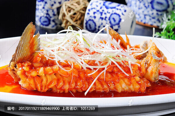 松鼠魚