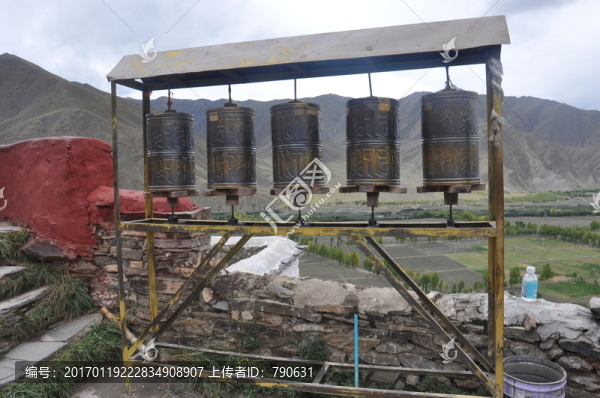 轉(zhuǎn)經(jīng)筒