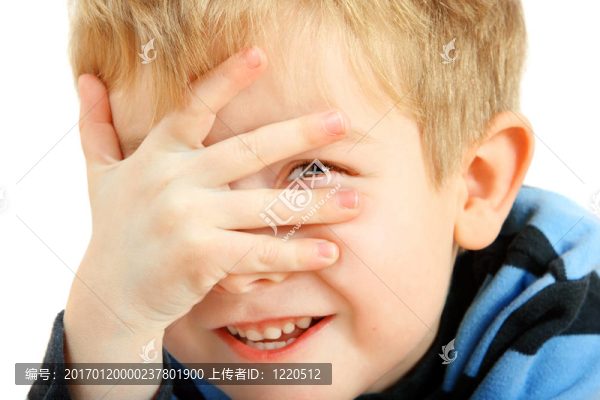 偷看的男孩