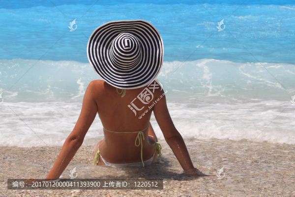 年輕漂亮的女人