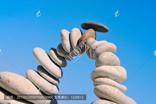黑色的石頭