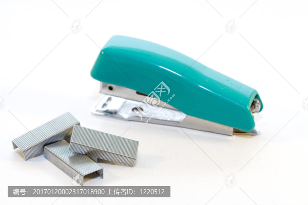 綠色的訂書機(jī)