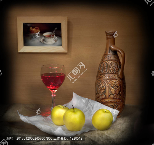 一杯酒和蘋果