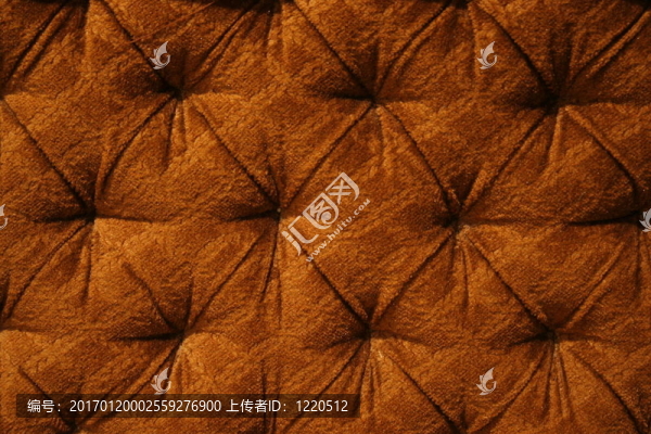 一張舊沙發(fā)的裝飾