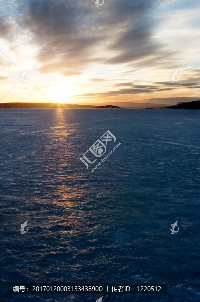 Frozen,Lake的日落