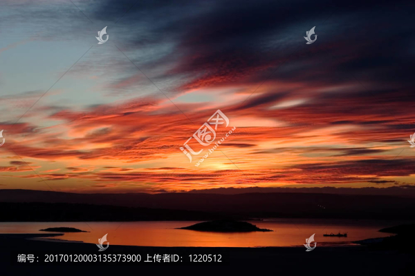 冬天的峽灣日落-匯圖網(wǎng) www.fosd68.com 冬天的峽灣日落