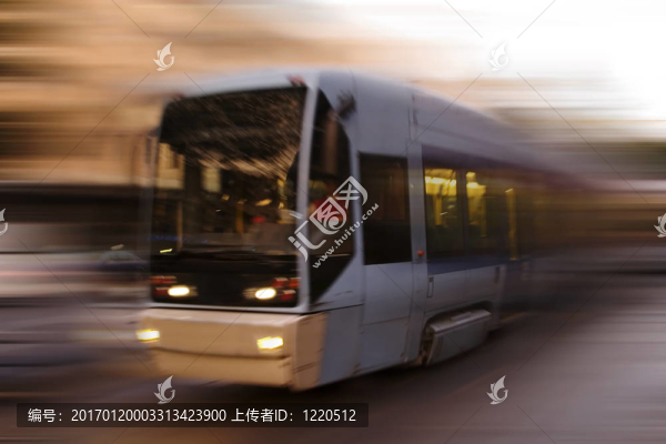 摘要有軌電車