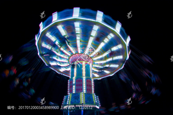 吊椅旋轉(zhuǎn)木馬