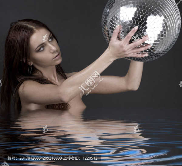 野生的東西glitterball