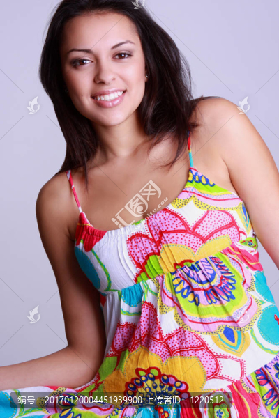 年輕漂亮的女人
