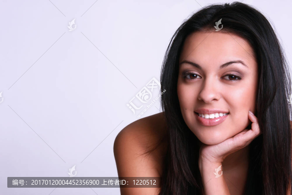 年輕漂亮的女人