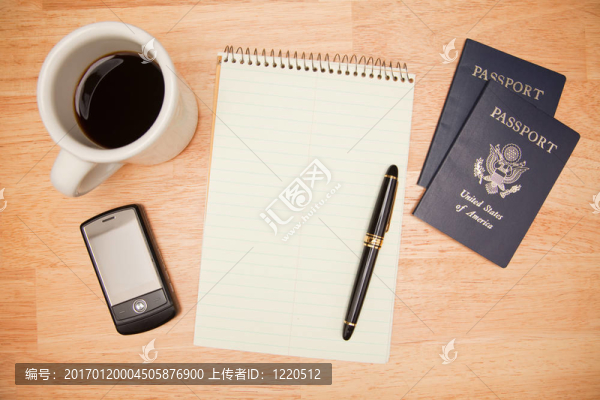咖啡墊；筆；護(hù)照