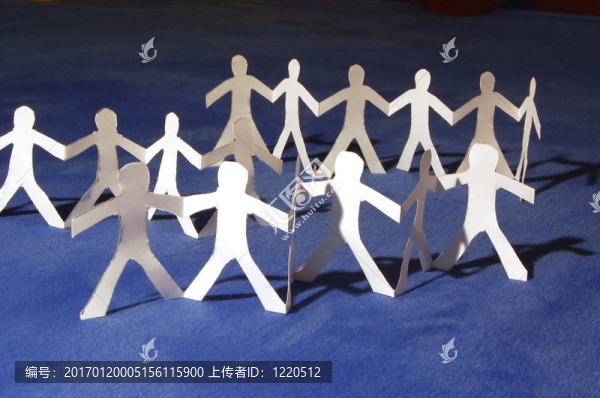 有一個(gè)聚會(huì)的人