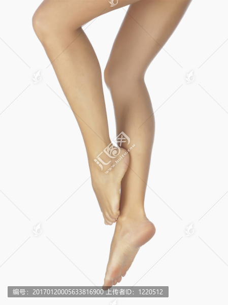 光滑美麗的女性