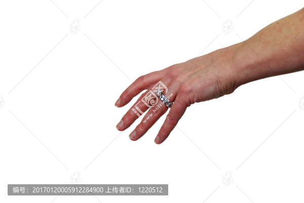 炫耀訂婚戒指-匯圖網(wǎng) www.fosd68.com 炫耀訂婚戒指