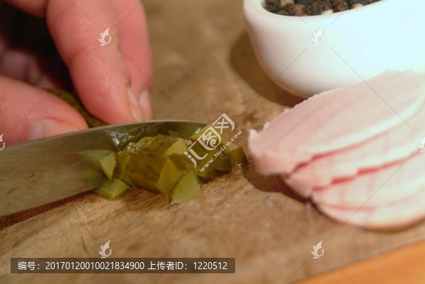 自制燙傷香腸沙拉
