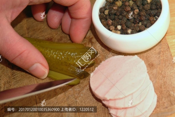 自制燙傷香腸沙拉