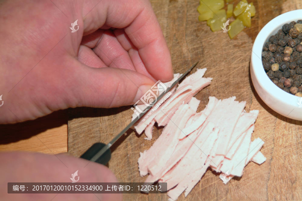 自制燙傷香腸沙拉