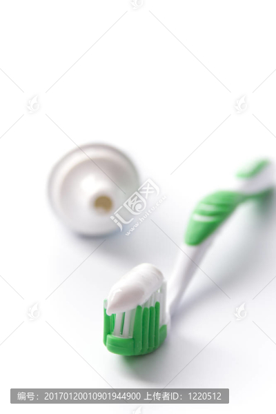 牙膏和牙刷
