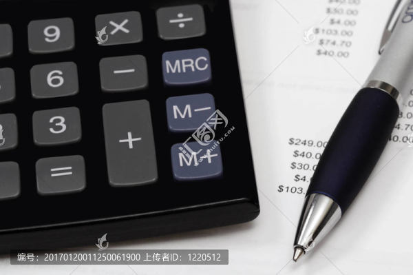 金融成長(zhǎng)與儲(chǔ)蓄