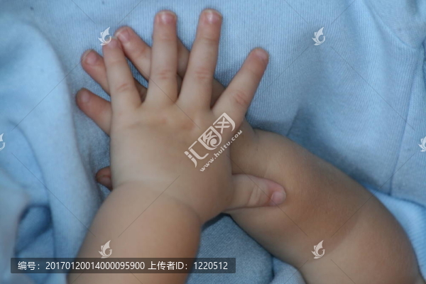 嬰兒的手