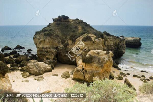 我們的海灘和峭壁