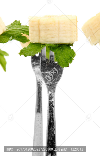 香蕉片和薄荷