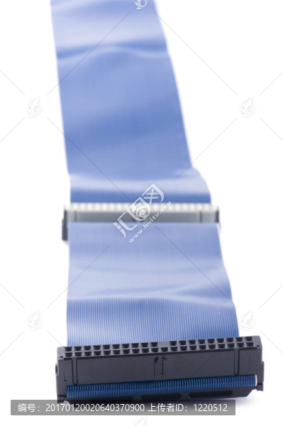 白色藍(lán)色電腦電纜