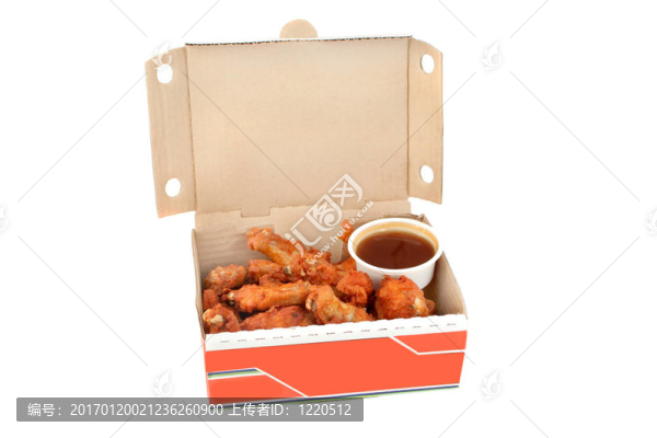 雞翅膀和浸