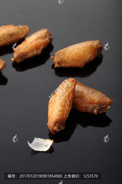 蒜香雞中翼