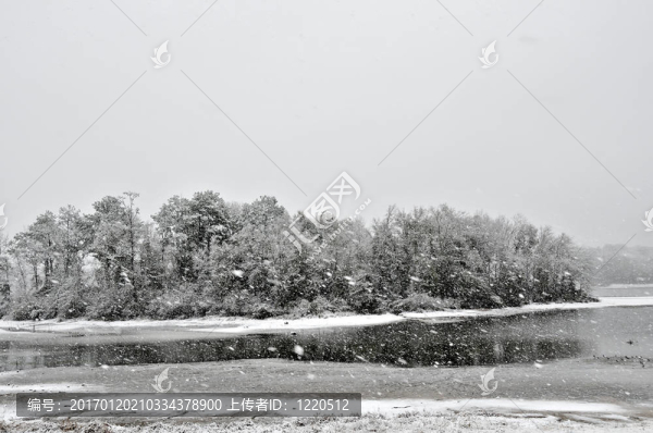雪和水
