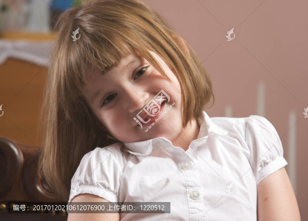 可愛的小女孩了