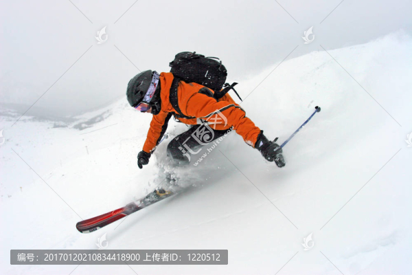 下坡滑雪