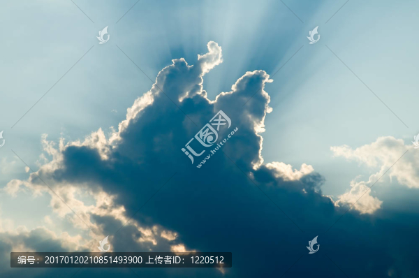 圣潔的云