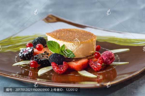 霜加泰羅尼亞和夏季水果