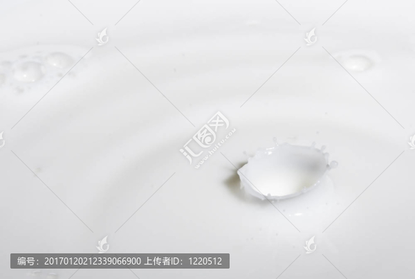 滴奶