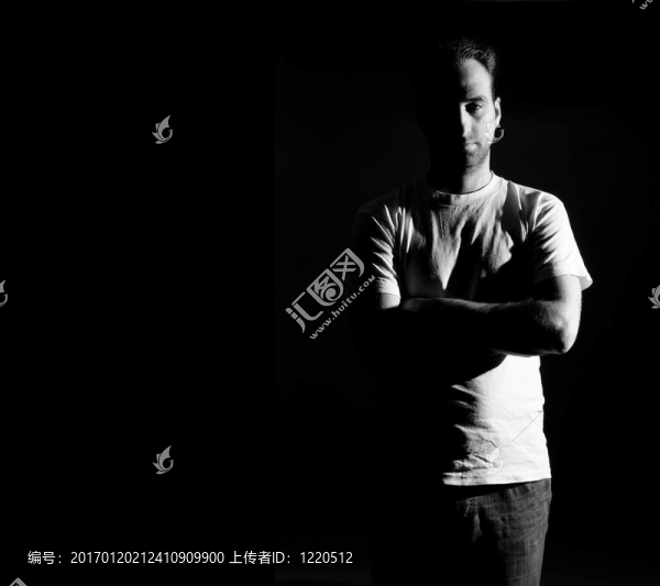 粗魯?shù)纳衩厝? title=