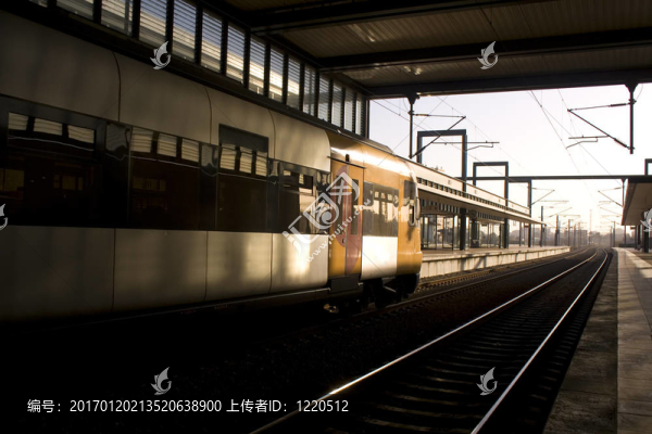 離開火車