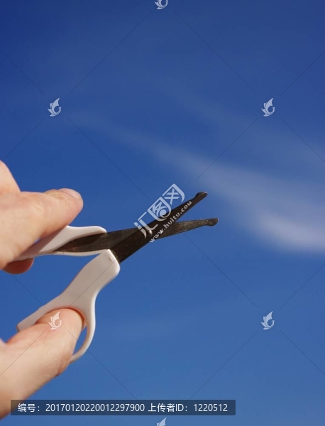 對象和藍色的天空