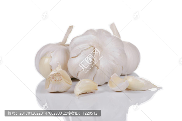 整個大蒜分離
