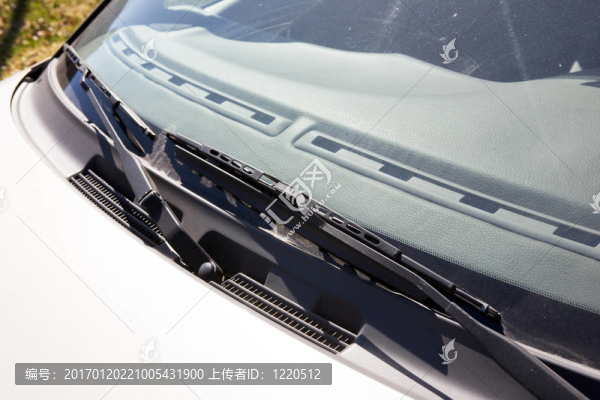 擋風(fēng)玻璃雨刮器